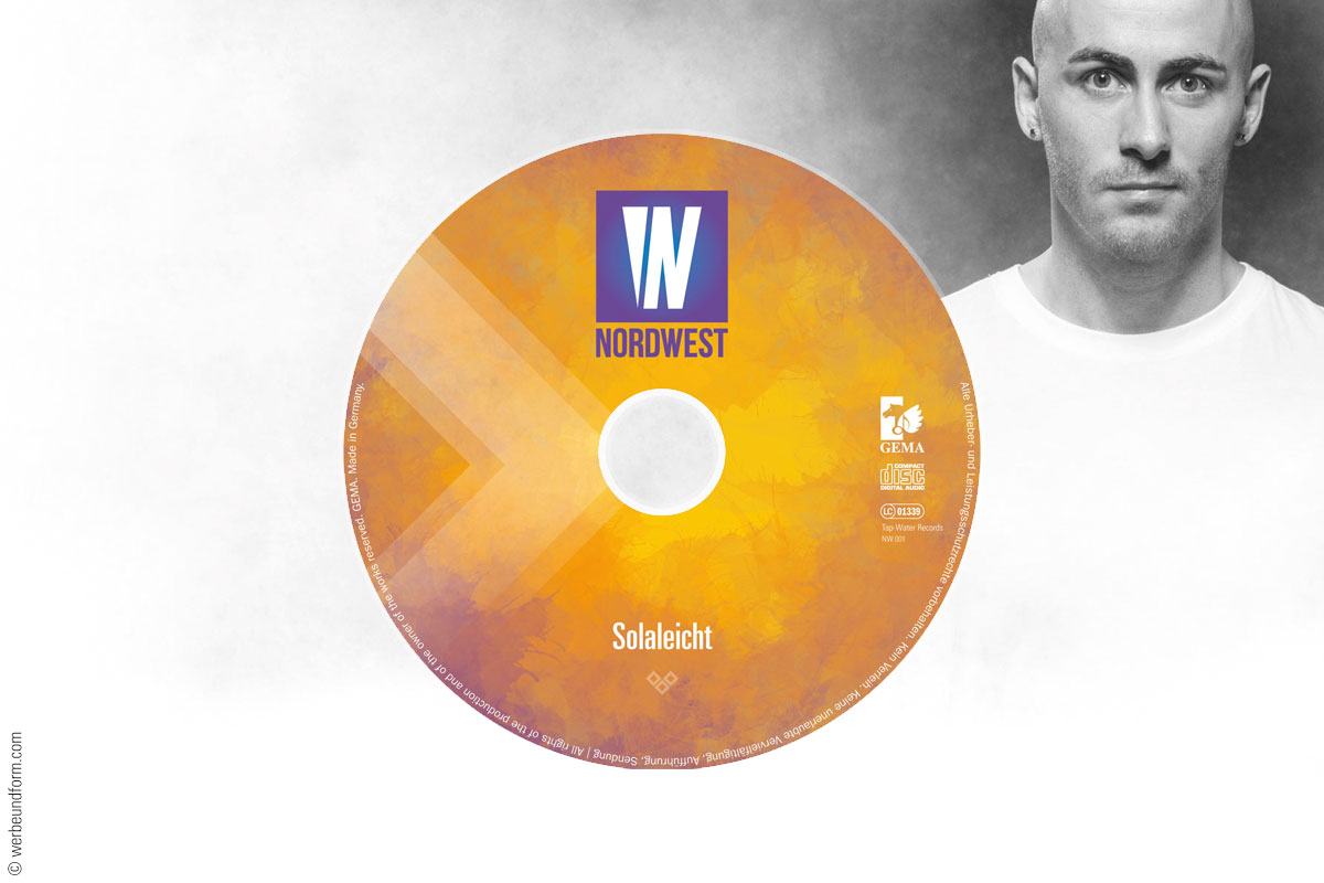 Solaleicht - Gestaltung der Debüt-EP / Grafik-Design, Layout| Kunde: Martin Parka | © WERBE&form, Werbeagentur in Vorarlberg